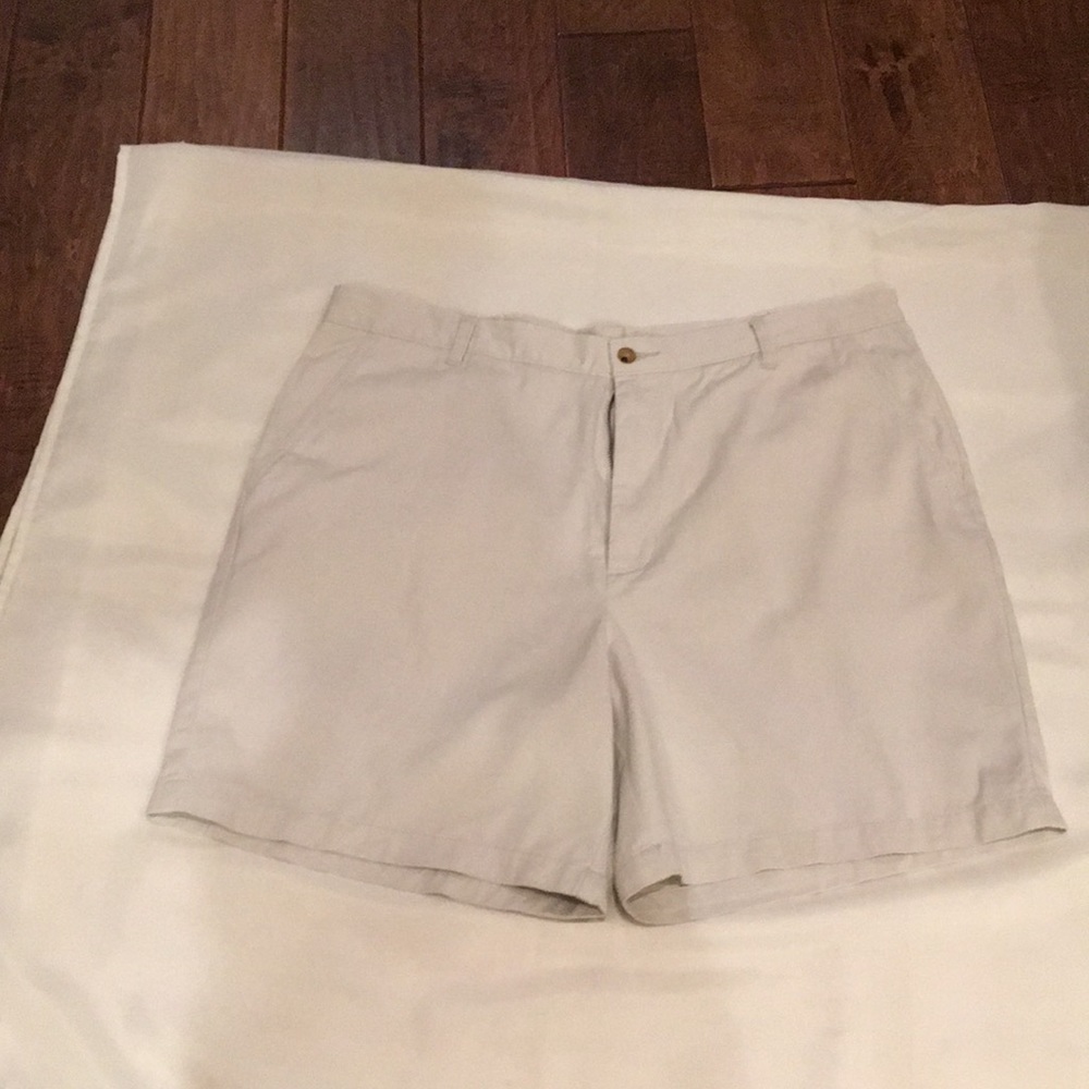 2 pairs of men’s shorts, size 38, George Brand.